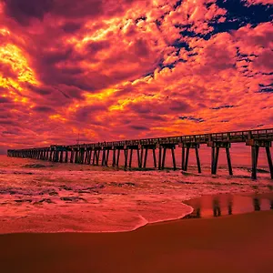 https://blue-neptune-at-5313-sunset-avenue-by-nautical.panamacity-beachhotels.com